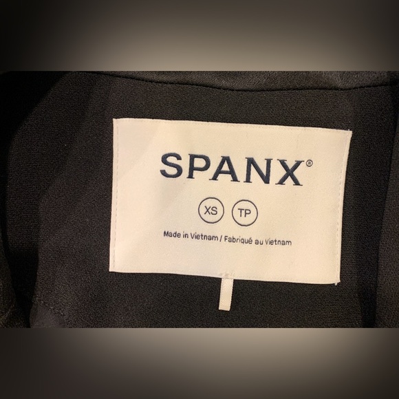 SPANX Women's Classic Black Suit Jacket - Picture 4 of 10